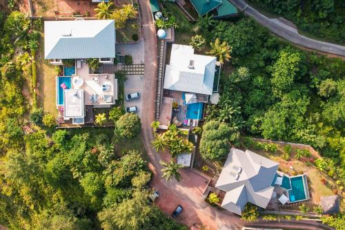 Vaade majutusasutusele Hotel Le Duc de Praslin linnulennult