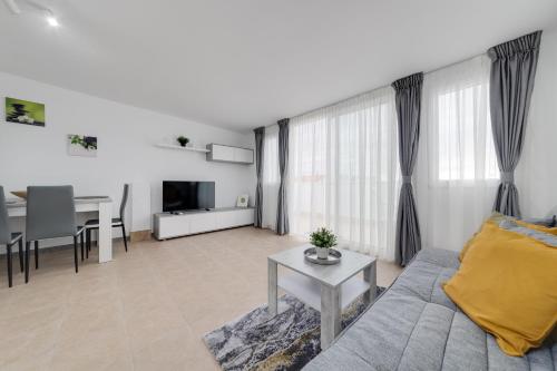 Cosy Apartment near the sea