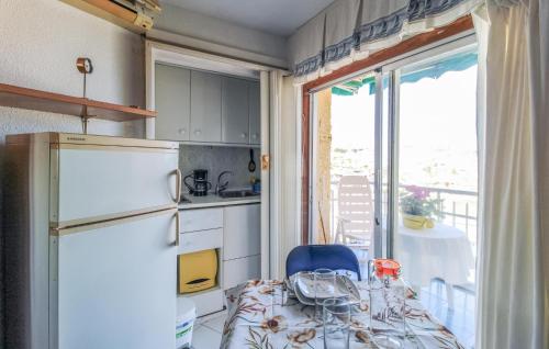 Nice Apartment In Benalmádena With Swimming Pool photo 18
