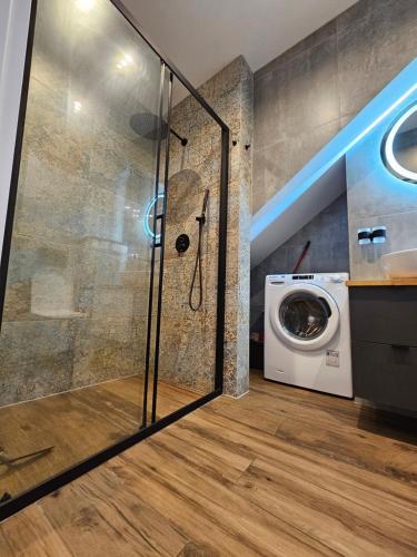 Ένα μπάνιο στο Apartament GRUNWALDZKA 105 z tarasem 5o m do plaży