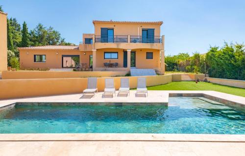 Lovely Home In Arles With Wifi