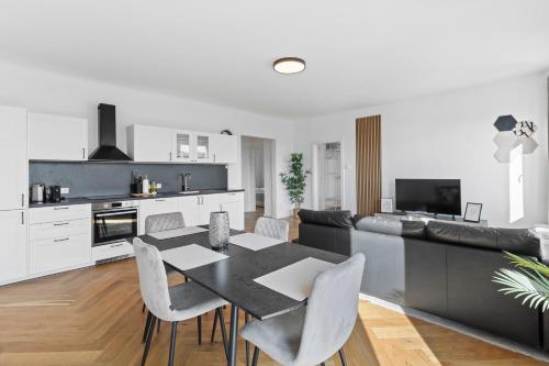 FeelHome-Balkon-Zentrum-6 Gäste-WiFi-Smart TV