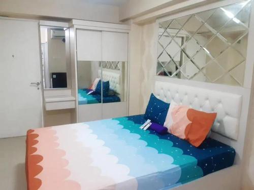Ліжко або ліжка в номері Apartment studio bassura city by Adipa