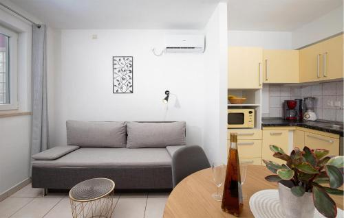 One-Bedroom Holiday Home In Fazana