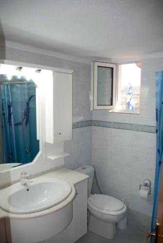 Gallery image of Gaia garden house in Gáïa