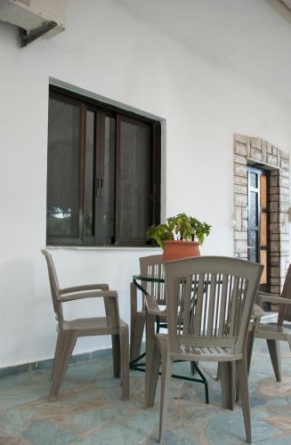 Gallery image of Gaia garden house in Gáïa