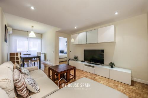 MyHouseSpain-Tranquilo apartamento con balcón