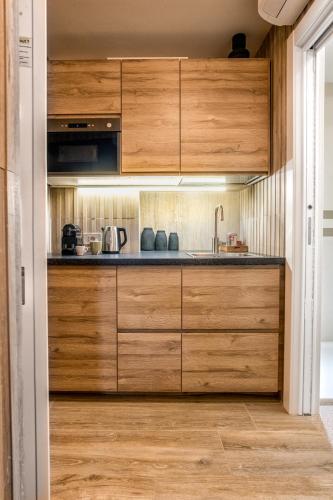 Woodstock Deluxe Studio by Central Station