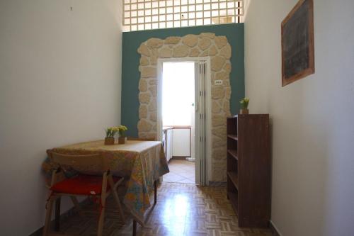Sara Holiday House