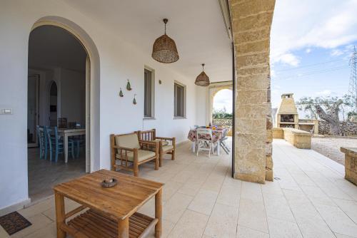 Balkón nebo terasa v ubytování Villa Elisabetta con idromassaggio e area piscina