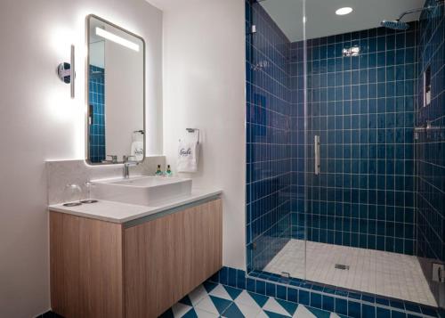 Gale Miami Hotel & Residences Image