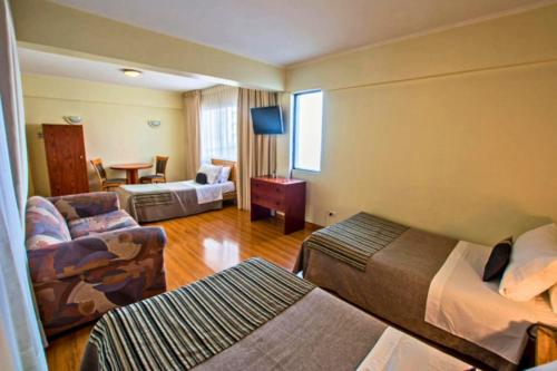 Ruang duduk di HOTEL DACARLO