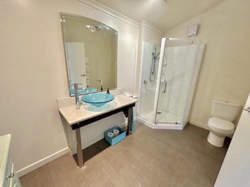 Ένα μπάνιο στο Kahmahnee - Apollo Bay dog friendly retreat