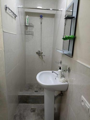 Phòng tắm tại Mini Apartment In Kutaisi