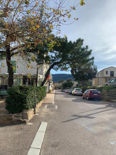 3p, grd terrasse, jardin, centre-ville, 150m de la mer