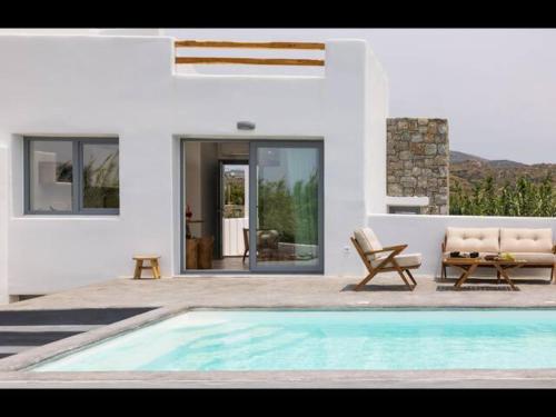 Gallery image of ZOE Cycladic House With Pool in Naxos Chora