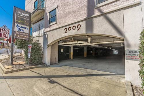 Photo de la galerie de l'établissement Downtown Columbia Apartment, à Columbia