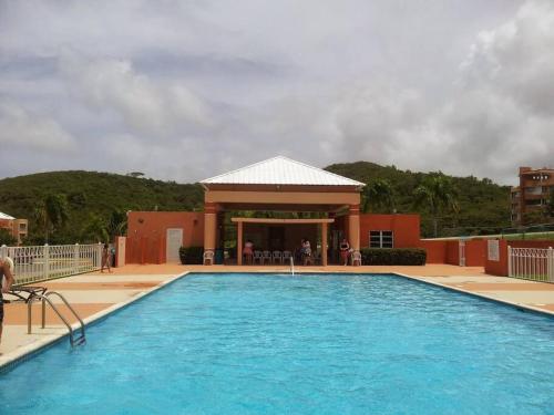 Foto de la galería de Serene Coastal Getaway with Panoramic Ocean View en Ceiba