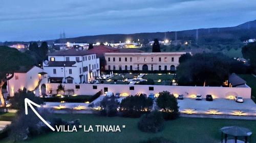 Vue générale sur la montagne ou vue sur la montagne depuis la villa