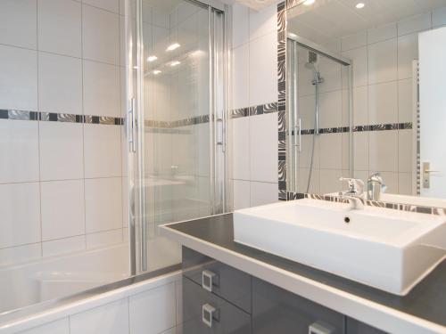 Appartement 2 Pièces, Près des Pistes, Balcon et Wifi Gratuit