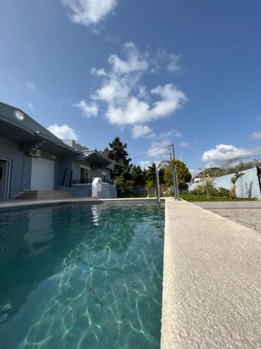 Fotografie z fotogalerie ubytování MG luxury villa kalithies v destinaci Kalithies