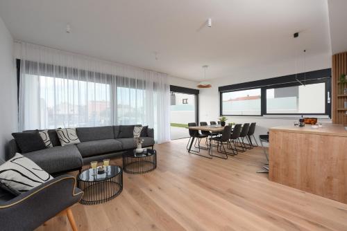 Luxury APT with private pool in Zadar