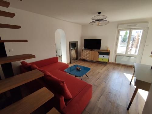 Maison refaite à neuf à 10min à pieds plages