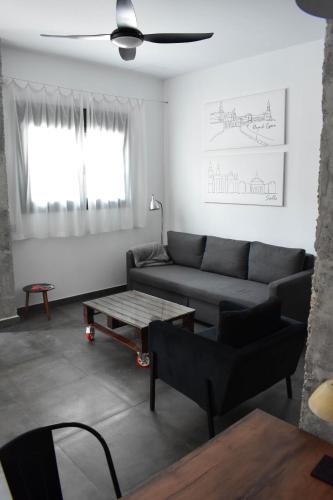 Sevilla Industrial Flat photo 36