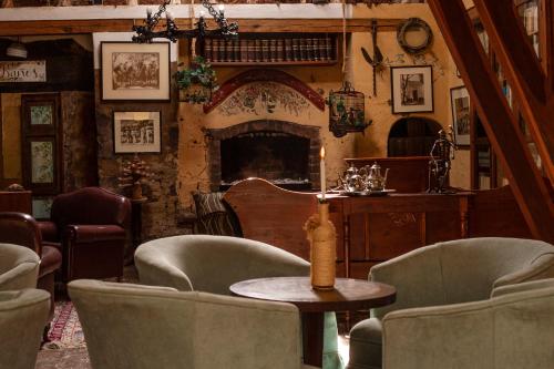 Χώρος καθιστικού στο Hotel La Posada de San Antonio