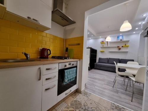 Cozy Family Apartment in Budapest 1132 Budapest, 19 Kresz Géza utca kép - 3