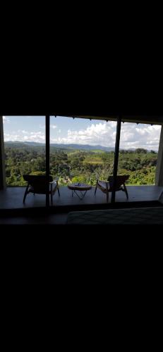 Landskap semula jadi dekat dengan chalet
