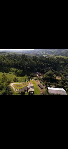 Landskap semula jadi dekat dengan chalet