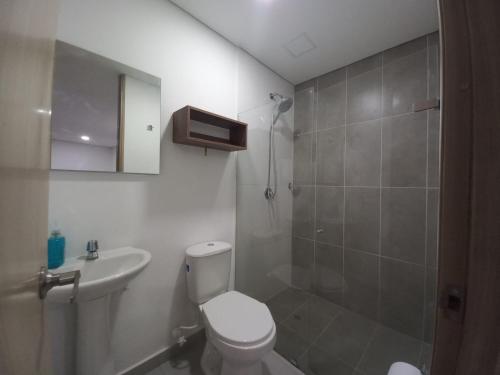 Ένα μπάνιο στο Confortable Aparta Loft 903 Aiana Verde