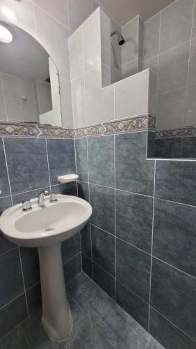 Ένα μπάνιο στο Hotel Alvear Jujuy