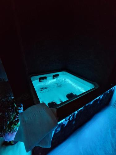 Dark & Light rooms & luxury suites photo 22