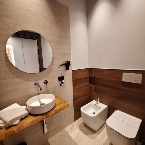 Dark & Light rooms & luxury suites photo 31