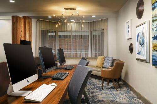 Courtyard by Marriott Orlando Downtown Image