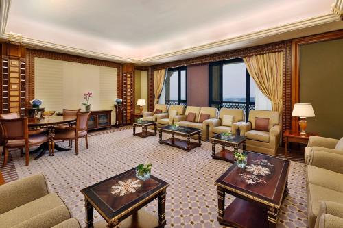 Posezení v ubytování The Ritz-Carlton Jeddah