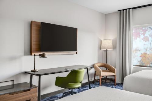 Кровать или кровати в номере Fairfield by Marriott Inn & Suites Cape Girardeau