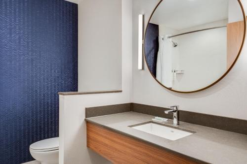 Ванная комната в Fairfield by Marriott Inn & Suites Cape Girardeau