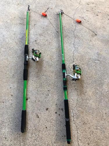 two green and black ski poles sitting on the ground at bLOCAL AO house - 1 BR House with Ocean View Few min walk to the beach in Suo Oshima