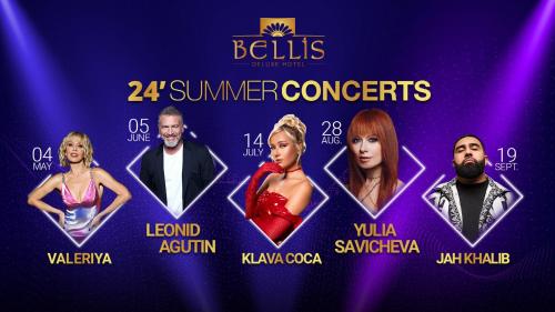 une affiche pour le concert d'été avec les lutteurs les plus chauds dans l'établissement Bellis Deluxe Hotel, à Belek