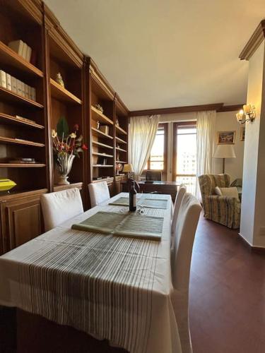 Ponte Vecchio View Apartment by FlorenceHospitality com