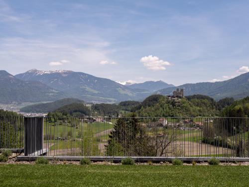 Una imagen general de la montaña o una montaña tomada desde el departamento