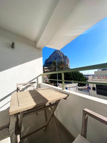 Spacious pet friendly luxury 2 bed 2 bath Calpe Port apartment with private parking