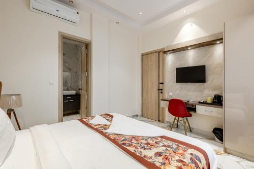 TV a/nebo společenská místnost v ubytování Lime Tree Stay Vista Villa