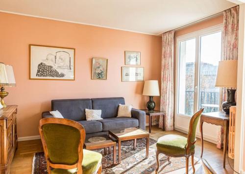 L'ESCUDIER Appartement calme proche Rolland Garros avec vue panoramique et parking