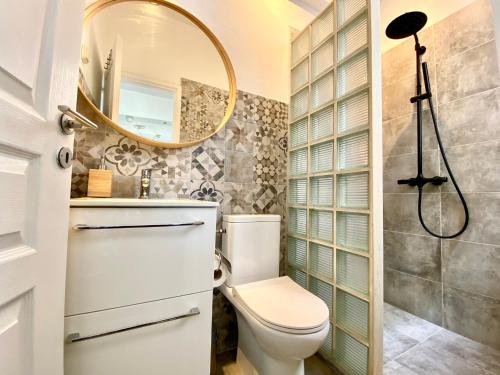 Central Athens Penthouse, Near Metro Station