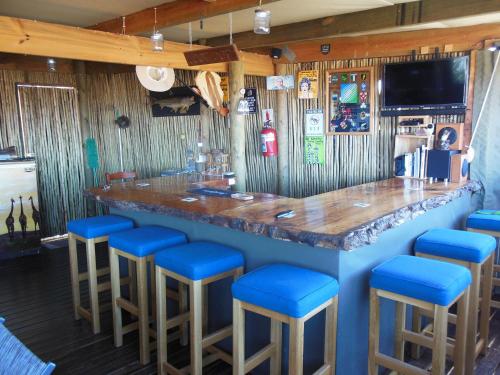 Et tv og/eller underholdning på Zandfontein Bush Camp and Game Farm