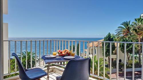 Ponta Beachside by LovelyStay